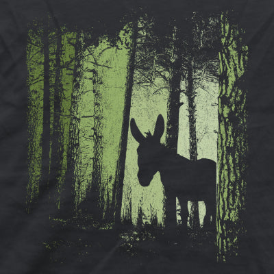 Esel im Zwielicht-Wald