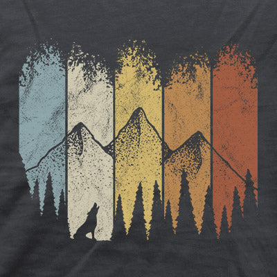 Retro Wald, Berge und Wolf