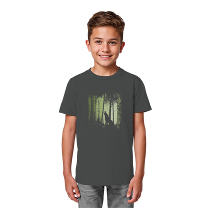 Einsamer Wolf im Zwielicht Wald  - Kids Organic Shirt