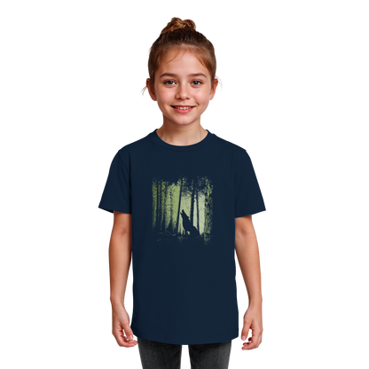 Einsamer Wolf im Zwielicht Wald  - Kids Organic Shirt