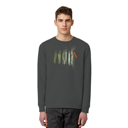 Eichhörnchen im Zwielicht-Wald - Organic Basic Unisex Sweatshirt