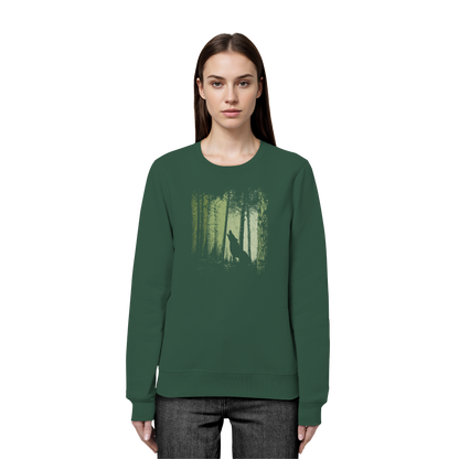 Einsamer Wolf im Zwielicht Wald  - Organic Basic Unisex Sweatshirt