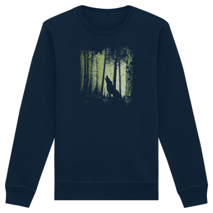 Einsamer Wolf im Zwielicht Wald  - Organic Basic Unisex Sweatshirt