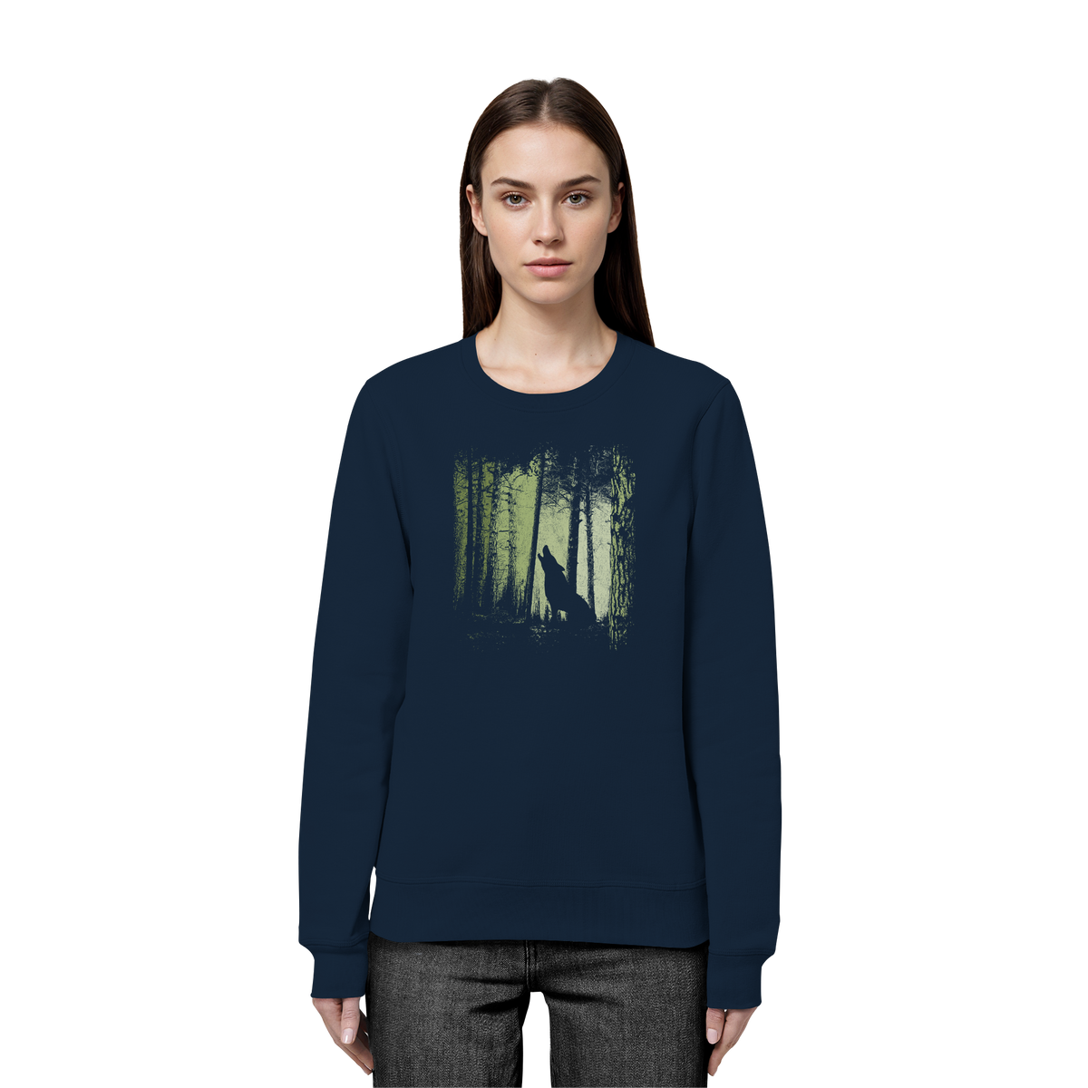 Einsamer Wolf im Zwielicht Wald  - Organic Basic Unisex Sweatshirt