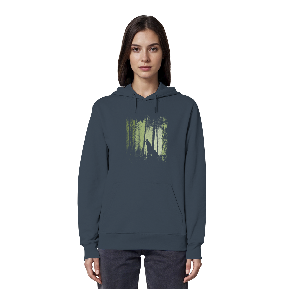 Einsamer Wolf im Zwielicht Wald  - Organic Hoodie