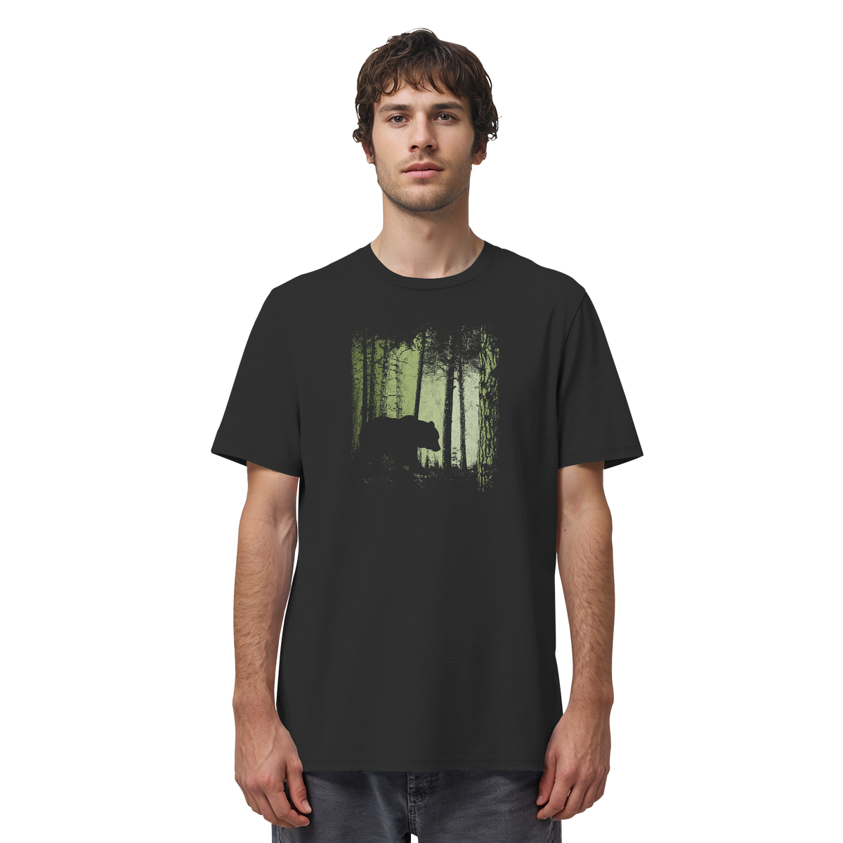 Braunbär im Zwielicht Wald - Organic Shirt