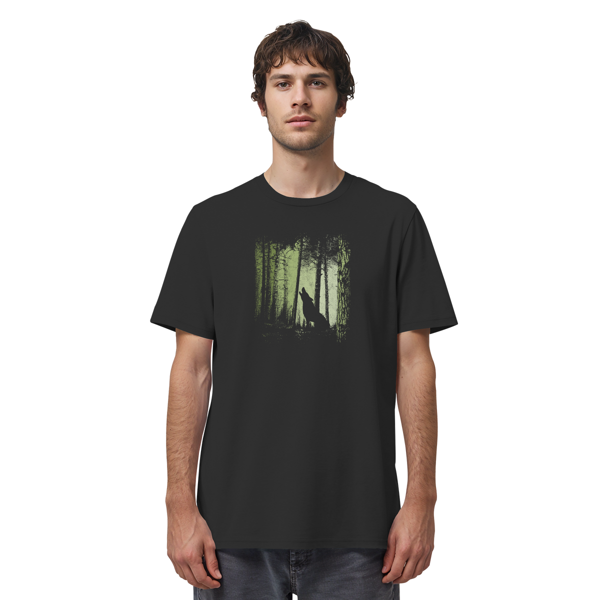 Einsamer Wolf im Zwielicht Wald  - Organic Shirt