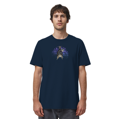 Fledermaus in blauer Nacht - Organic Shirt