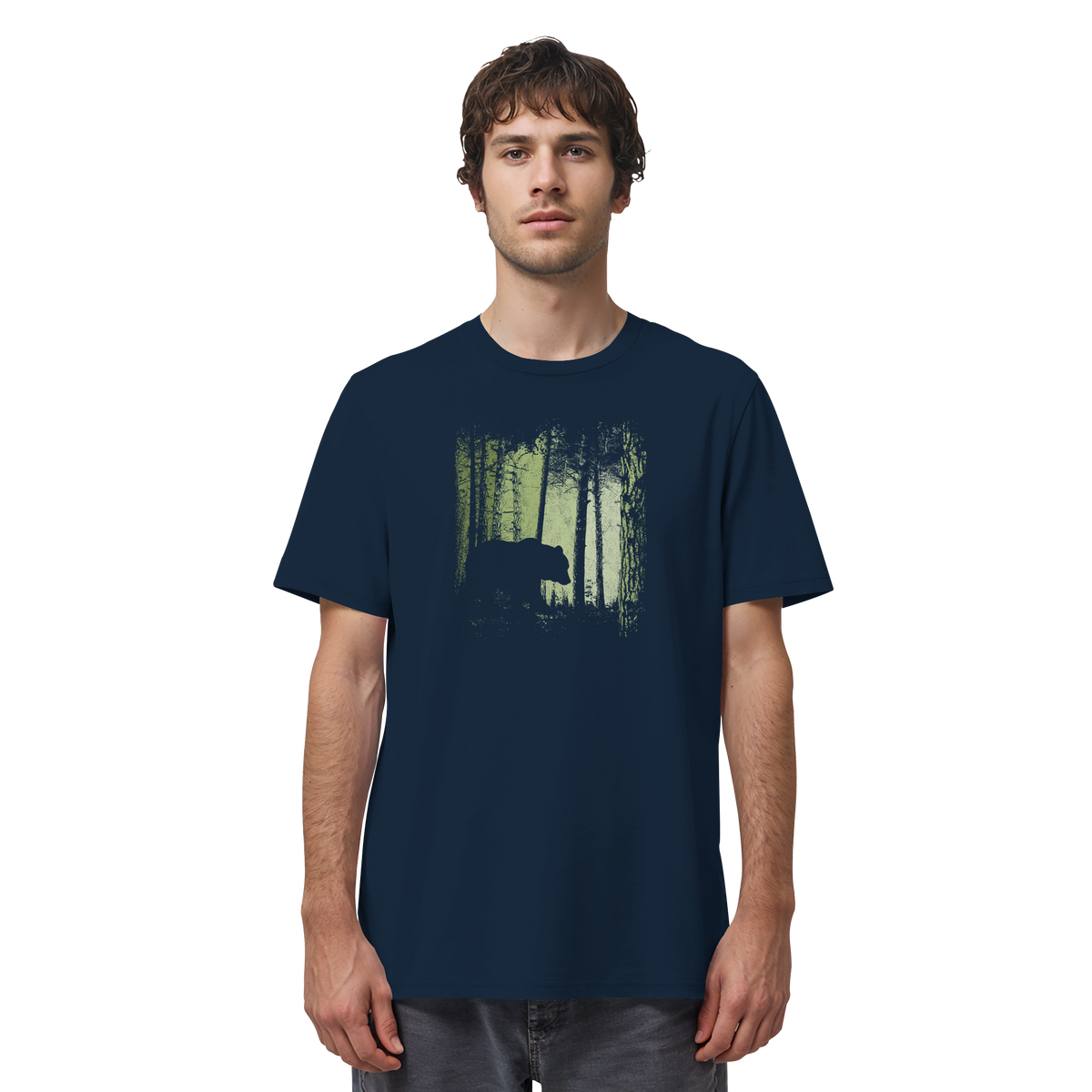 Braunbär im Zwielicht Wald - Organic Shirt
