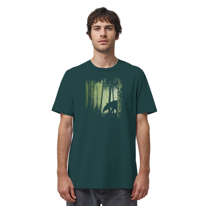 Lässiger Tapir im Zwielicht Wald - Organic Shirt