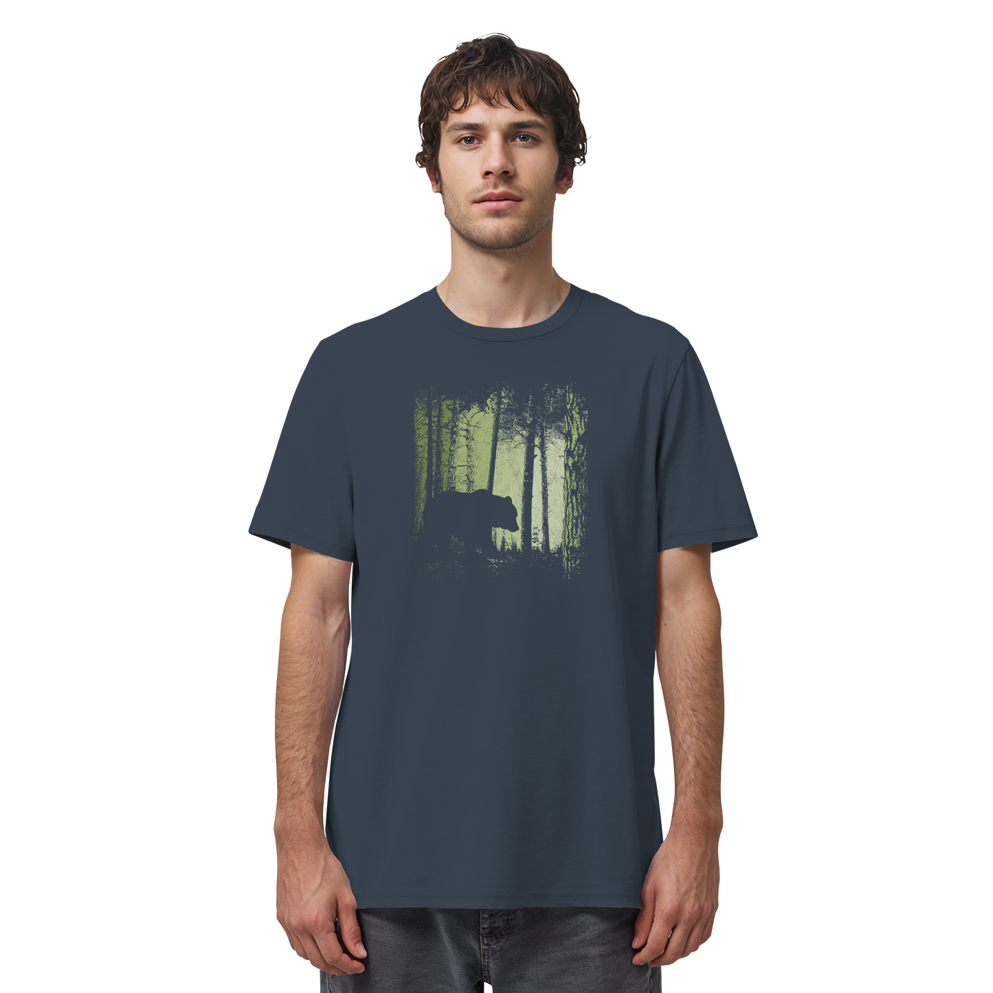 Braunbär im Zwielicht Wald - Organic Shirt