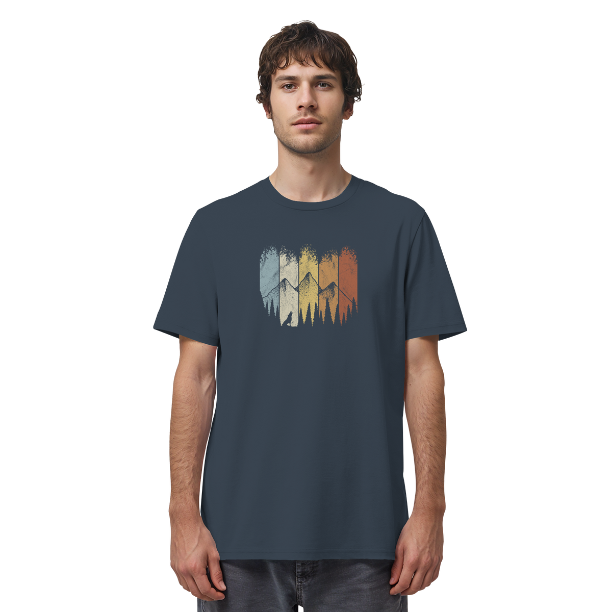 Retro Wald, Berge und Wolf  - Organic Shirt
