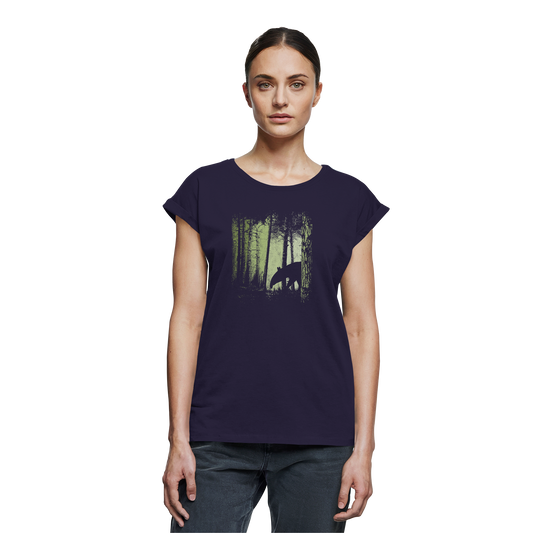 Lässiger Tapir im Zwielicht Wald - Womens Extended Shoulder T-Shirt