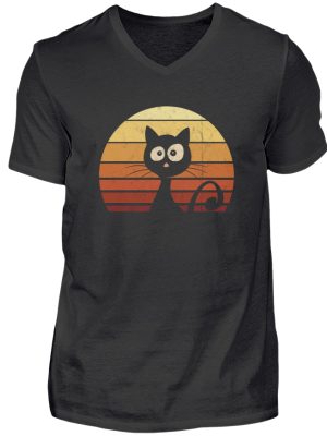 Schwarze Katze vor Retro Sonnenuntergang - Herren V-Neck Shirt-16